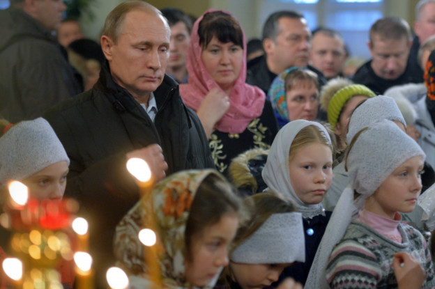 Presiden Vladimir Putin Hadiri Misa Paskah Ortodoks di Katedral Kristus Sang Juru Selamat, Moskow 7 image 163