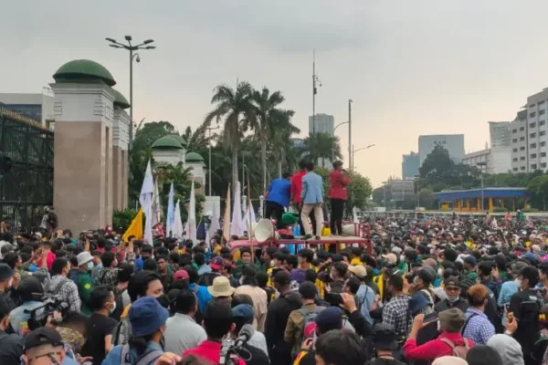 DPR di Demo, Klarifikasinya DPR