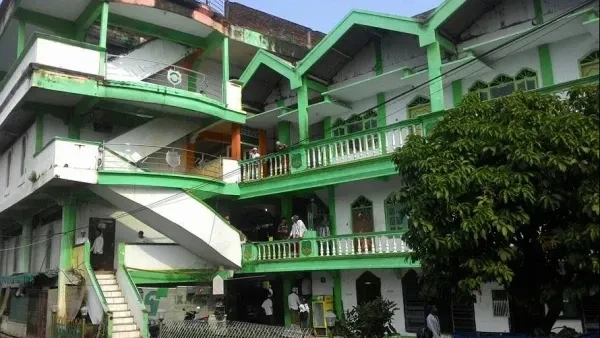 Tragedi Runtuhnya Bangunan Pesantren Al Khoziny di Sidoarjo 2 image 2